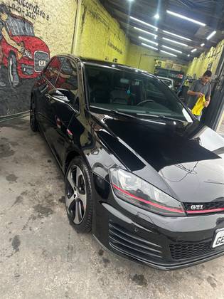 VOLKSWAGEN GOLF 2.0 TSI GTI 16V TURBO GASOLINA 4P AUTOMÁTICO VOLKSWAGEN GOLF 2.0 TSI GTI 16V TURBO GASOLINA 4P AUTOMÁTICO